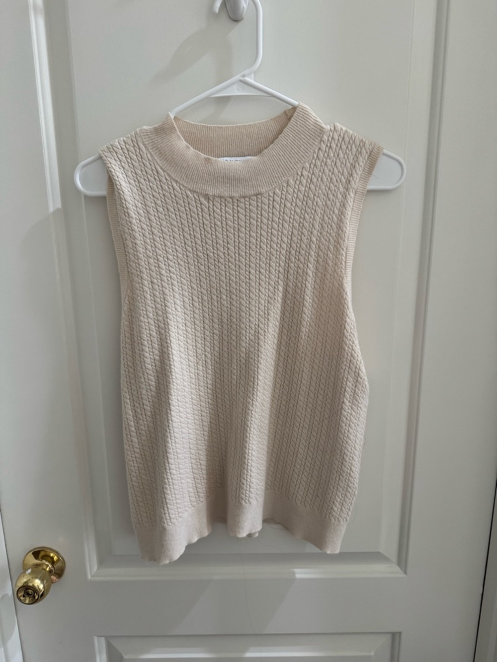 Sweater vest